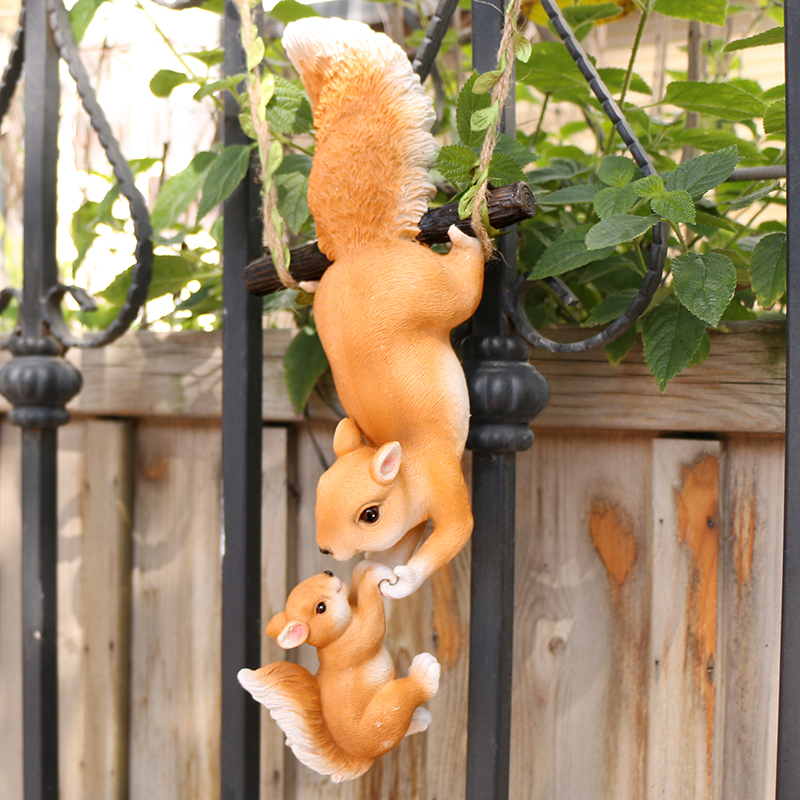 Mother Child Squirrel Resin Ha - Resin Art Hanging avaliação e preço